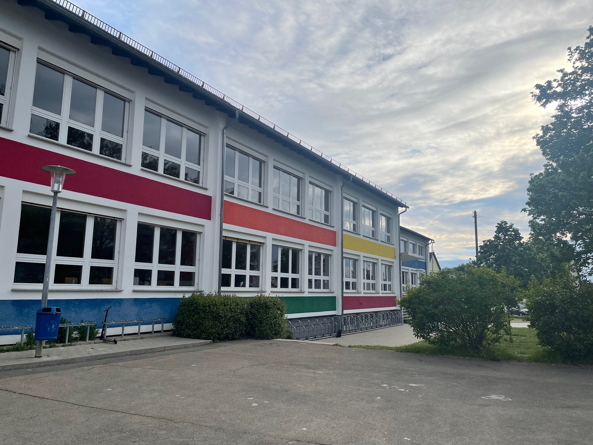 Grundschule Ergenzingen – Schulgebäude